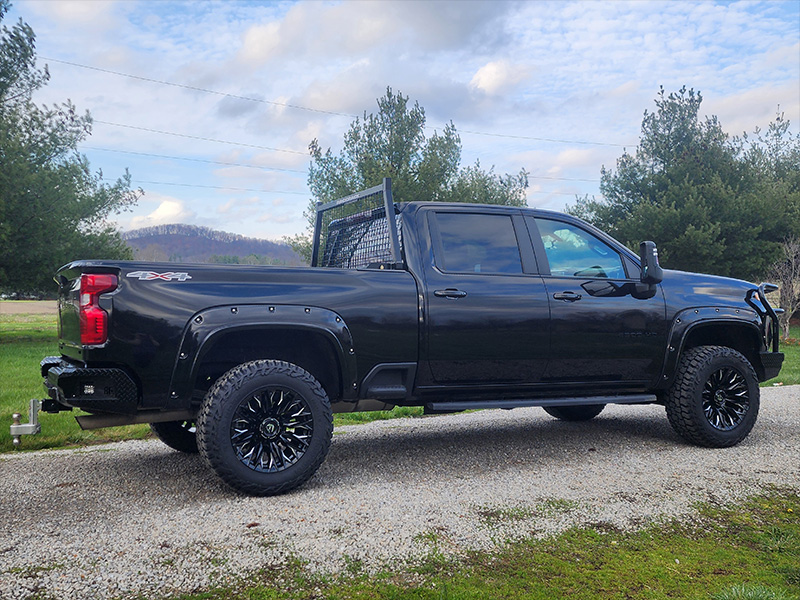 2021 Chevrolet Silverado 2500 HD 20x10 Fuel Offroad Wheels LT35x12.50R20 Mickey Thompson Tires