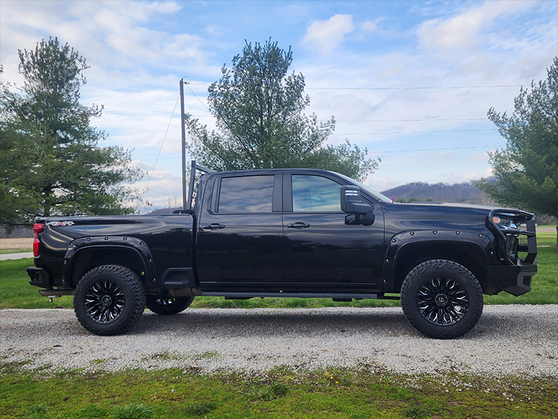 2021 Chevrolet Silverado 2500 HD 20x10 Fuel Offroad Wheels LT35x12.50R20 Mickey Thompson Tires