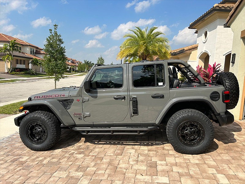2021 Jeep Wrangler - 17x9 XD Series Wheels 285/70R17 Nitto Tires
