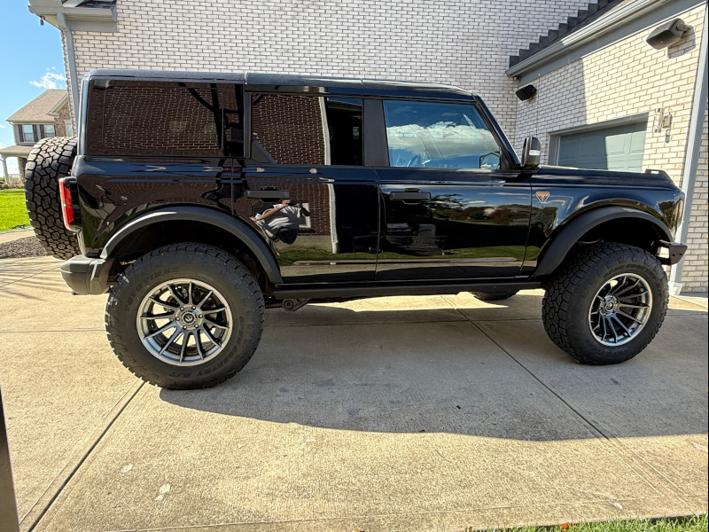 2024 Ford Bronco Badlands 20x10 10 37x1250r20 Toyo Open Country At3 2024 Ford Bronco Badlands 20x10 10 37x1250r20 Toyo Open Country At3