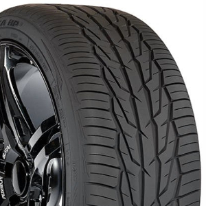 Toyo Extensa HP II Tire